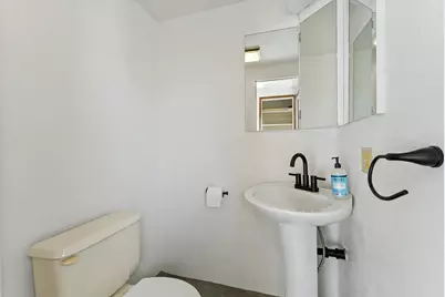 220 S 3rd Street, Central Point, OR 97502 - Photo 14