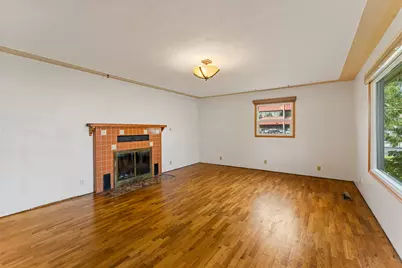 220 S 3rd Street, Central Point, OR 97502 - Photo 8