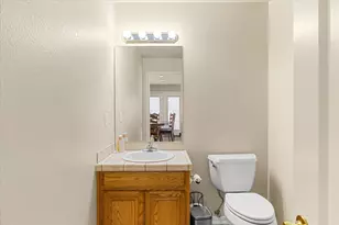 4529 Wolf Run Dr, Medford, OR 97504 - Photo 30