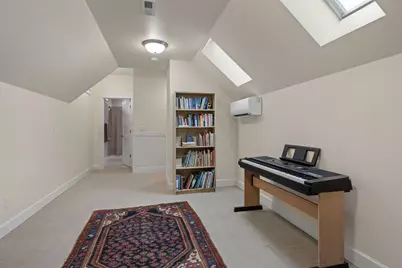 1025 E Horse Back Trail, Sisters, OR 97759 - Photo 18