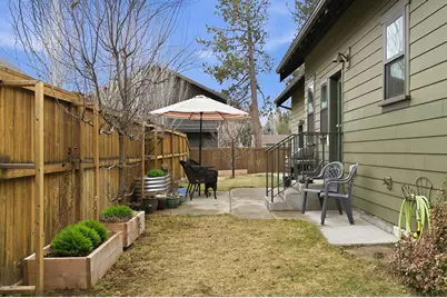 1025 E Horse Back Trail, Sisters, OR 97759 - Photo 24