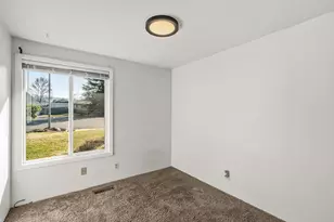 2583 Huntington Ln, Medford, OR 97504 - Photo 16