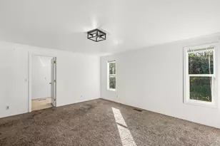 2583 Huntington Ln, Medford, OR 97504 - Photo 14