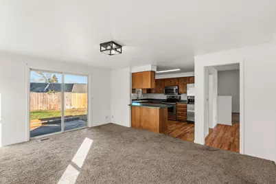 2583 Huntington Lane, Medford, OR 97504 - Photo 12