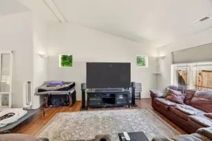 2427 Granite Ct, White City, OR 97503 - Photo 10