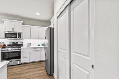 1637 Bronte Circle, Medford, OR 97504 - Photo 18