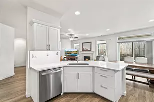 1637 Bronte Cir, Medford, OR 97504 - Photo 14