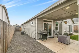 1637 Bronte Cir, Medford, OR 97504 - Photo 36