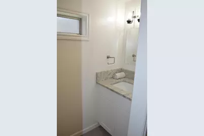 879 Lakeshore Drive, Klamath Falls, OR 97601 - Photo 14