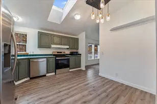 60463 Umatilla Cir, Bend, OR 97702 - Photo 6