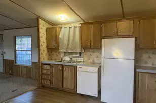 731 Hedy Jayne, Medford, OR 97501 - Photo 2