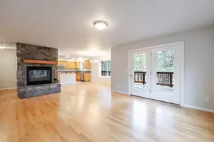 14450 Mountain View Loop, Sisters, OR 97759 - Photo 4