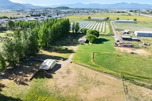 6131 Crater Lake Hwy, Central Point, OR 97502 - Photo 28