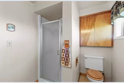 6131 Crater Lake Highway, Central Point, OR 97502 - Photo 16