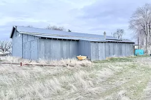 4308 NE Collins Dr, Madras, OR 97741 - Photo 6