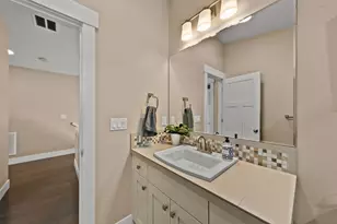 2336 NW Lolo Dr, Bend, OR 97703 - Photo 34