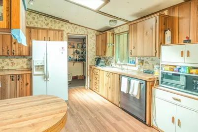 437 Little Grayback Road, Cave Junction, OR 97523 - Photo 10