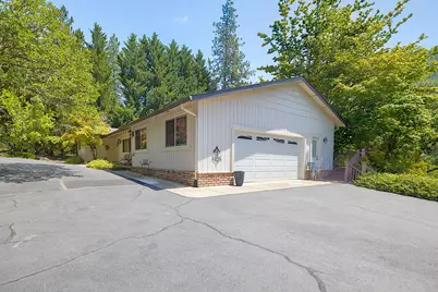 627 Carriage Road, Grants Pass, OR 97526 - Photo 46