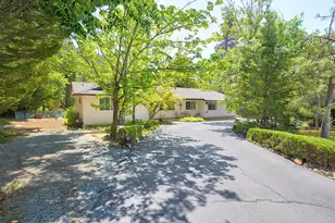 627 Carriage Rd, Grants Pass, OR 97526 - Photo 4