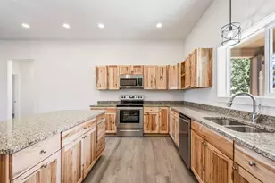 8111 SW High Cone Dr, Terrebonne, OR 97760 - Photo 12