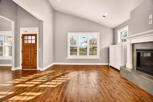 3957 Shamrock Dr, Medford, OR 97504 - Photo 4