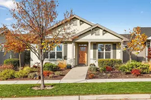 3957 Shamrock Dr, Medford, OR 97504 - Photo 1