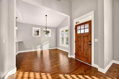 3957 Shamrock Drive, Medford, OR 97504 - Photo 8