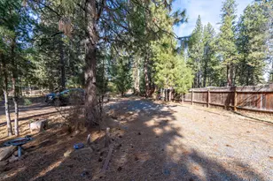 60626 River Bend Dr, Bend, OR 97702 - Photo 30