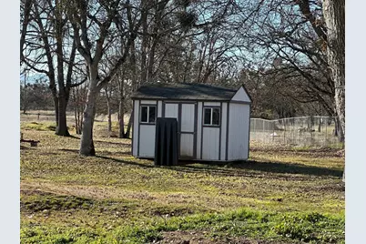 5303 Table Rock Road, Central Point, OR 97502 - Photo 2