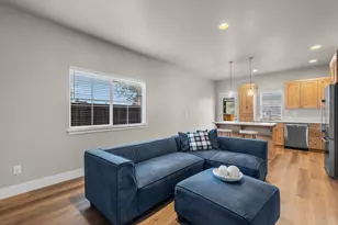 63290 N W Ski Ln, Bend, OR 97703 - Photo 2