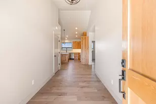 6822 Southeast Madison Ave, Prineville, OR 97754 - Photo 8