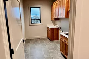 6822 Southeast Madison Ave, Prineville, OR 97754 - Photo 22