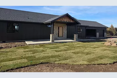 6822 SE Madison Avenue, Prineville, OR 97754 - Photo 1