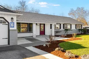 1855 Nancy Ave, Central Point, OR 97502 - Photo 4