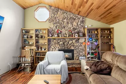 1855 Nancy Avenue, Central Point, OR 97502 - Photo 22