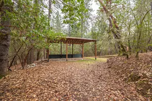 498 Palomino Dr, Grants Pass, OR 97526 - Photo 46