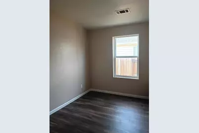 5594 Kellal Lane, Klamath Falls, OR 97603 - Photo 10