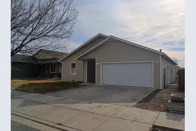5594 Kellal Lane, Klamath Falls, OR 97603 - Photo 2