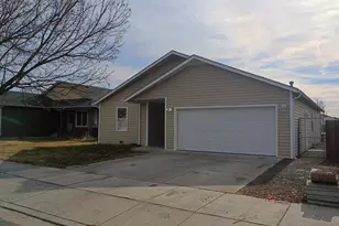 5594 Kellal Ln, Klamath Falls, OR 97603 - Photo 2