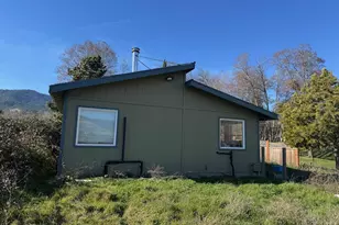 376 Crowson Rd, Ashland, OR 97520 - Photo 22