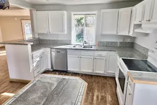 376 Crowson Rd, Ashland, OR 97520 - Photo 10