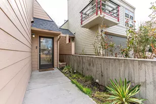 1959 NE Lotus Dr, Bend, OR 97701 - Photo 2