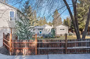 1154 NE 9th St, Bend, OR 97701 - Photo 12