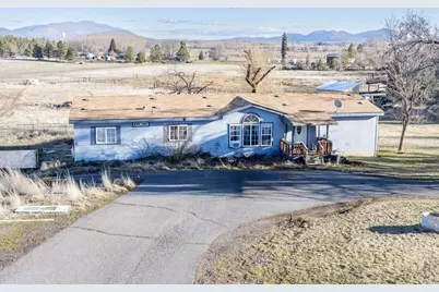5309 Blue Mountain Drive, Klamath Falls, OR 97601 - Photo 1