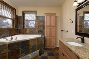 20246 Gaines Ct, Bend, OR 97702 - Photo 16