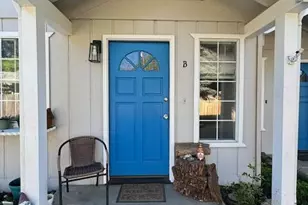 210 W Main St, Rogue River, OR 97537 - Photo 16