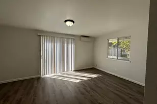 210 W Main St, Rogue River, OR 97537 - Photo 6