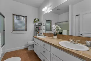 2398 NW Lemhi Pass Dr, Bend, OR 97703 - Photo 24