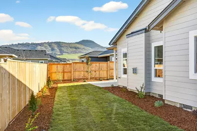 3723 Ford Drive, Medford, OR 97504 - Photo 14