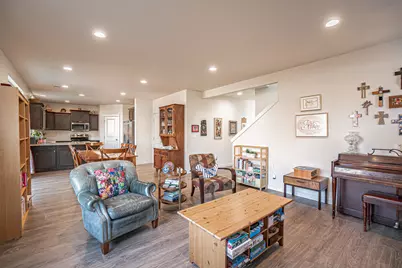 3529 Carlin Drive, Medford, OR 97504 - Photo 4